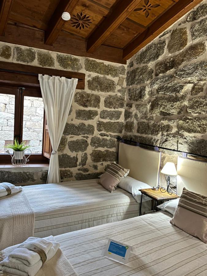 El Balconcillo Del Alberche Villa Navaluenga Luaran gambar