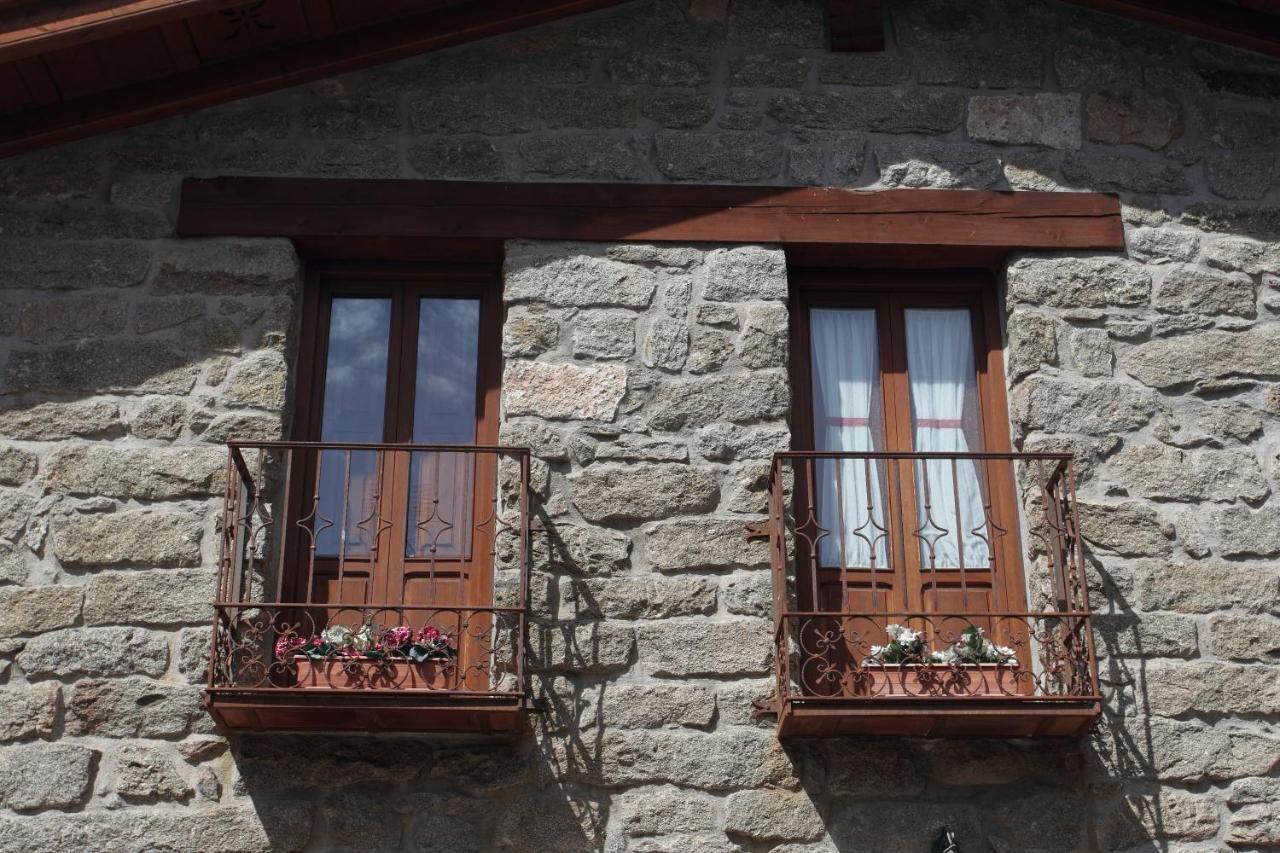 El Balconcillo Del Alberche Villa Navaluenga Luaran gambar